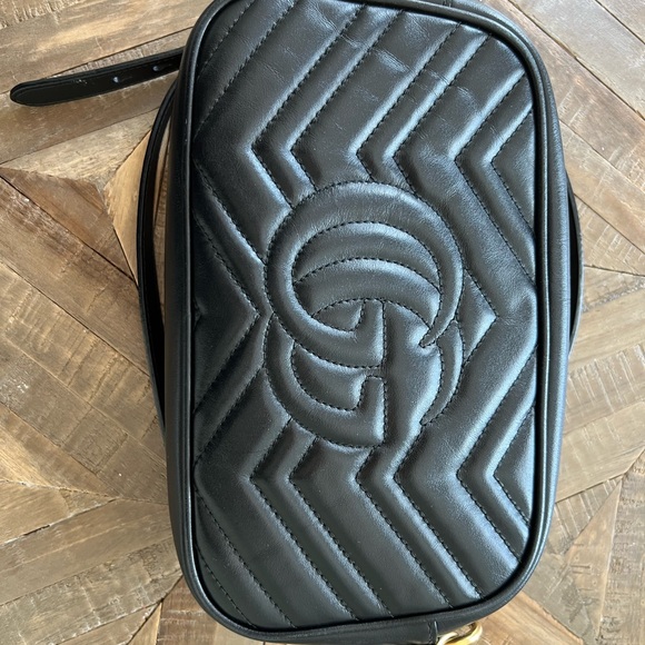 Gucci GG Marmont Small Shoulder bag - Picture 5 of 8